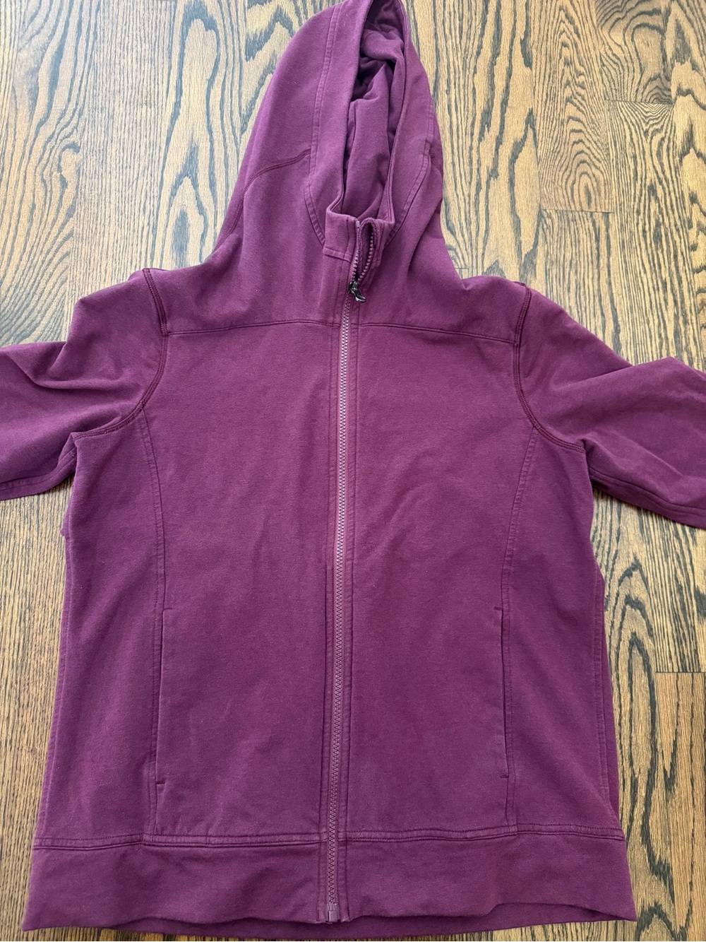 Lululemon Womenâs Full-Zip Hooded Jacket in Plum size 8